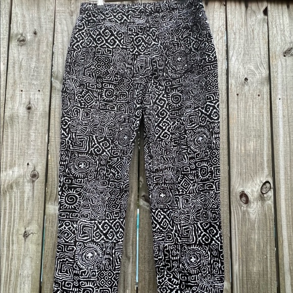 Ruby Rd Capri Pants - Picture 2 of 4